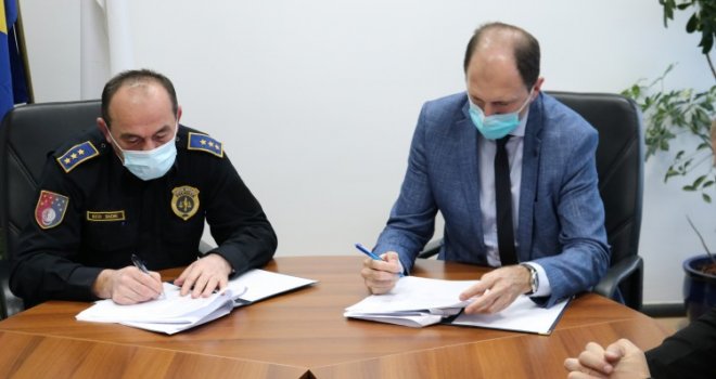 Vlada i Sindikat policije Kantona Sarajevo potpisali novi Kolektivni ugovor