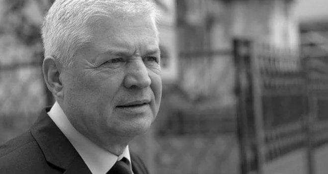 Bihać: Od posljedica koronavirusa preminuo akademik Mujo Demirović