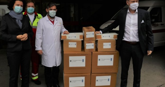 Zavodu za hitnu pomoć u Sarajevu donirani monitori za dijagnostiku: Ubrzat će trijažu urgentnih pacijenata