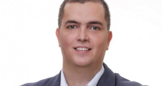 Nakon 40 dana borbe za život: Mladi bh. političar izašao iz kome i pobijedio koronu