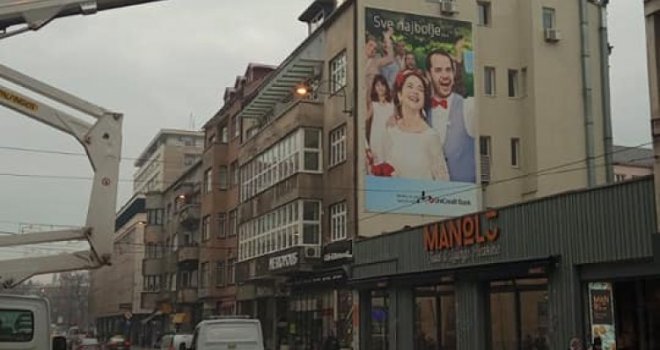 Gotovo ukrašavanje sarajevskih ulica i trgova: U Titovoj nove dekoracije