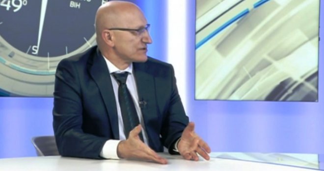 Dr. Huseinagić: 'Niko nije obavezan da primi vakcinu! Ne trebaju nam restriktivne mjere ni lockdown kao u martu...'