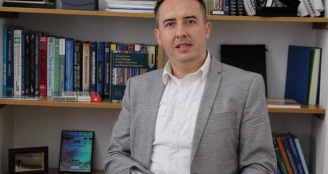 Preminuo profesor na Ekonomskom fakultetu Velid Efendić