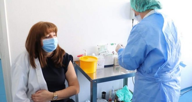 Počela vakcinacija zdravstvenih radnika u BPK Goražde