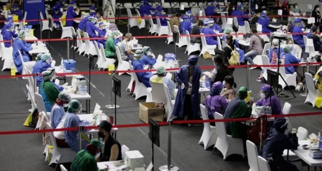  U jednoj državi vakcinisano preko 6 miliona građana za 24 sata: Možete li pogoditi o kojoj zemlji se radi?