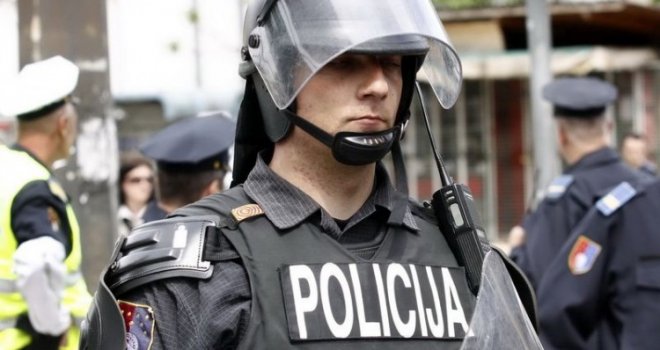 U Sarajevu svečani defile povodom Dana policije u Federaciji BiH