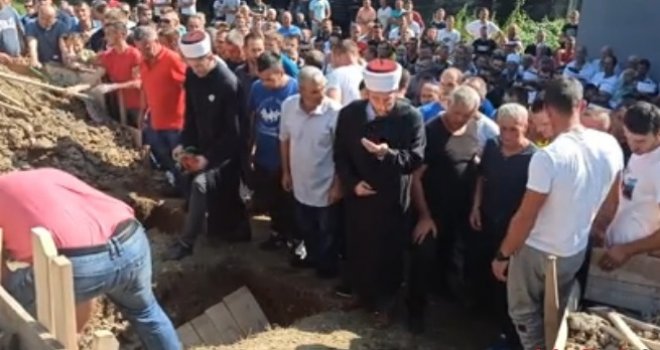Prijatelj se probudio iz kome i stalno pita za njih trojicu: Posljednji ispraćaj mladića koji su poginuli uoči Bajrama