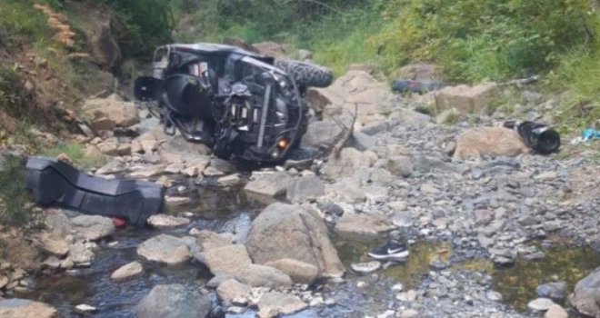 Tragedija u BiH: Djevojka poginula prilikom prevrtanja kvada, mladić teško povrijeđen