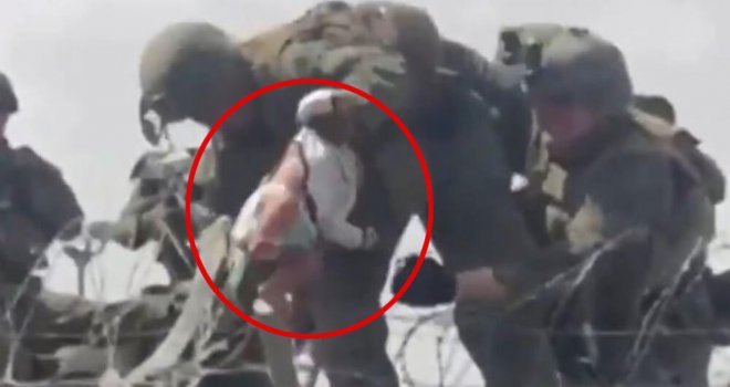 Sjećate li se bebe koju je preko žice spasio marinac? Sada se pojavila cijela priča o njenom mučnom bijegu...
