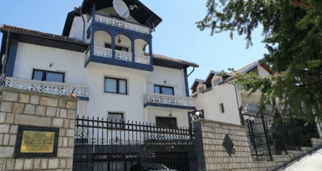 Šokantna reakcija Ambasade Rusije u BiH:  'U sukobu NATO-a i Moskve Moldavci će postati topovsko meso'