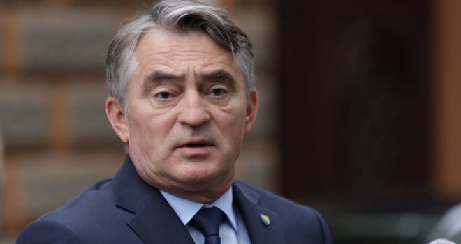 Neću se nikome izvinjavati što se prije 30 godina nisam borio za Boban-Karadžićeve ciljeve, u interesu Beograda!