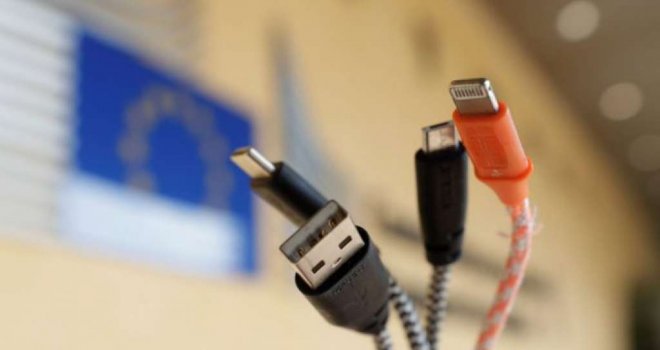 EU odobrila reformu za telefonske punjače, Apple će se morati prilagoditi