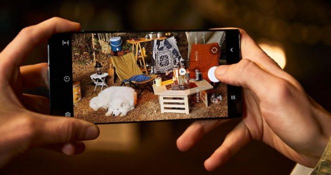 Sve u jednom mobitelu: Evo zašto je Galaxy S22 Ultra liga za sebe - telefon koji kombinuje najbolje od S i Note svijeta