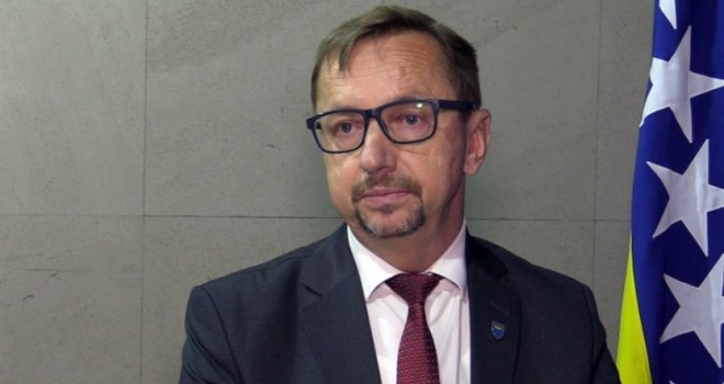 'Treba me roknut u po glave': Ministar obrazovanja ZDK Spahija Kozlić zeničkoj policiji prijavio prijetnje smrću