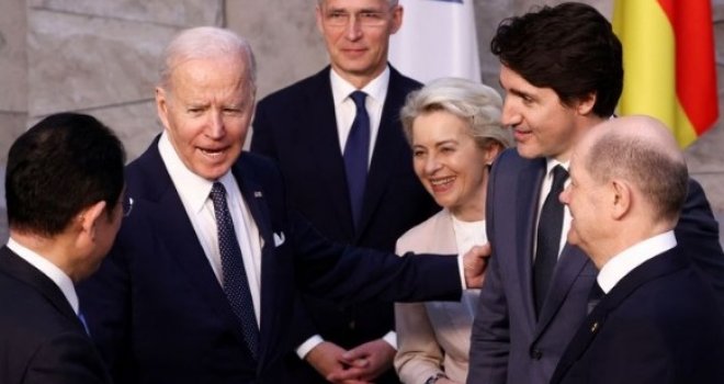 Ukrajinci nisu svjesni šta im se sprema: Zapad će im zabiti nož u leđa i natjerati ih na bolan kompromis?!