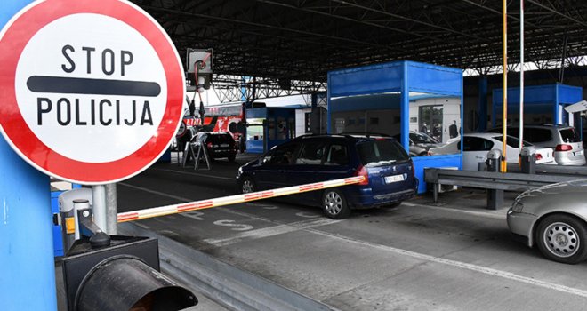 Carinska uprava Hrvatske: Evo šta ne smijete ponijeti u prtljagu