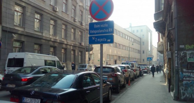 'Rodilo se' još jedno javno preduzeće u Sarajevu: Direktorska plata u JP 'Centar' blizu 6.000 KM