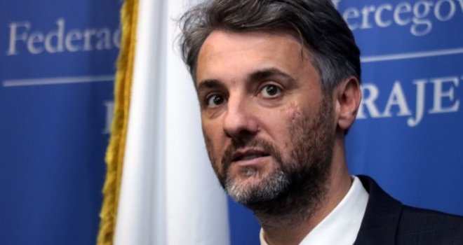 Vrijeme je za promjenu: Ko će biti novi predsjednik Naše stranke? Forto zakazao Kongres u oktobru