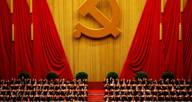 Razvoj na komunistički način - od siromašne i sive do bogate i zelene Kine