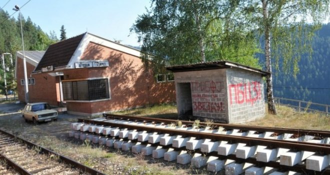 UDIK: Oteti iz voza u Štrpcima nisu slučajne žrtve odmetnika već planirana odmazda protiv drugačijih 