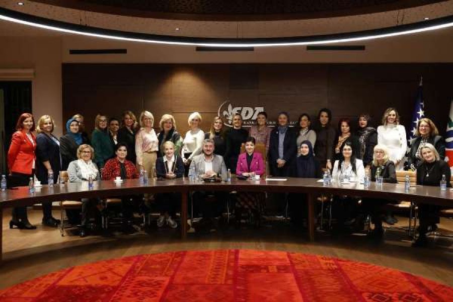 zene-sda-okrugli-sto-1