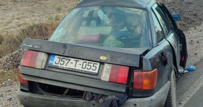 Teška saobraćajna nesreća kod Kalesije:  Vozač Audija smrtno stradao