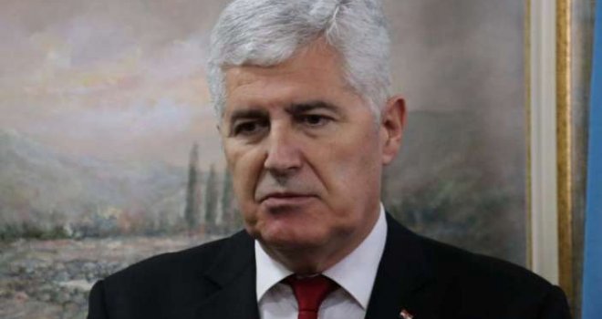 'Papa u Fordu, ja u Audiju', Dragan Čović o lekciji skromnosti pape Franje
