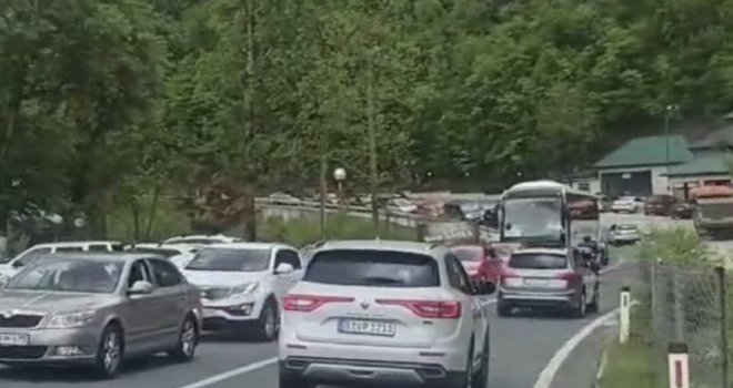 Normalizovan saobraćaj nakon nesreće kod Konjica, lančani sudar u Mostaru
