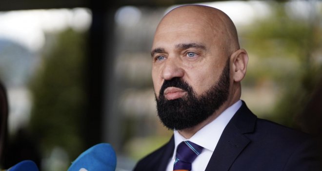Isak odlučno: 'Spremni smo pomoći SIPA-i da hapsi Dodika... Ovo večeras baca sumnju u sposobnost Državne agencije!' 
