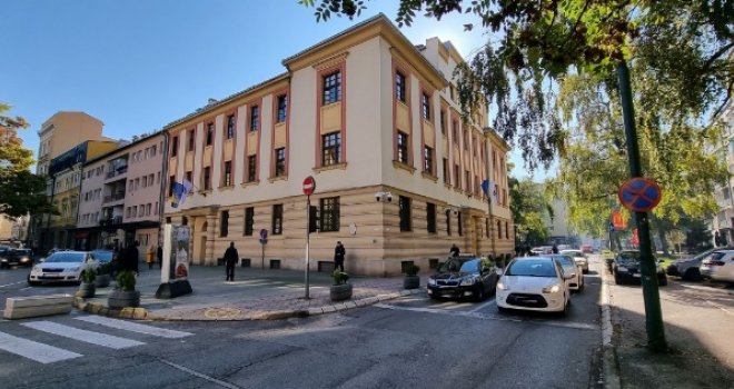 MUP KS pretresa kancelarije tužiteljice KS, sumnja se da je odavala informacije kriminalcima