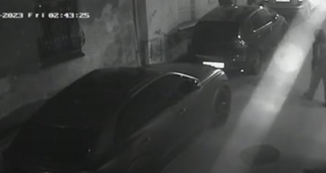 Pogledajte kako je muškarac zapalio automobil Denisa Stojnića