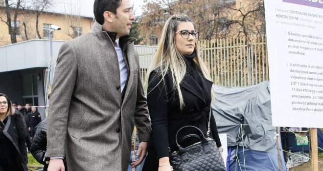 Mutap-Ramić dužna isplatiti novac ocu Dženana Memića: 'Alisa mi je odvela dijete u smrt i još me tuži za klevetu'