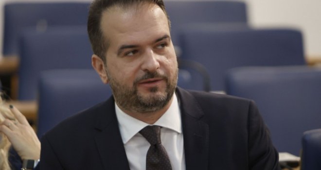 Ministar Kalamujić tvrdi: Svi postupci zapošljavanja provedeni su u skladu sa zakonom, potvrdit će to i ovaj proces!