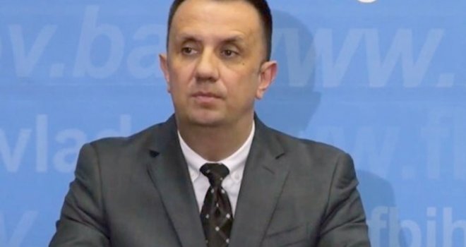 Lakić: 'U Cazinu i Tuzli otvaramo poslovnice Binasa i Pretisa i prije roka'