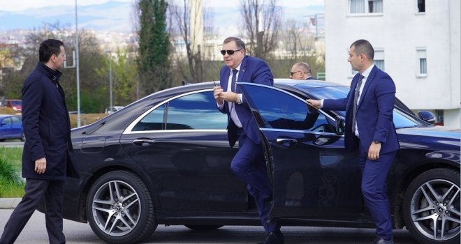 Nije uopće bio u avionu!? Evo kako je Milorad Dodik izašao iz BiH...