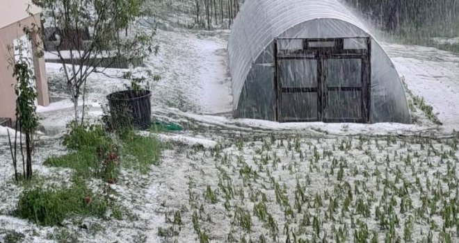 Nevrijeme pogodilu našu zemlju, neki dijelovi i bez struje