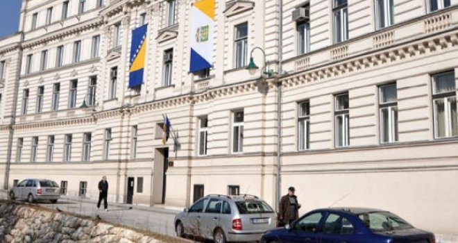 Mandić donio odluku: Općina Centar zbog Zmajeva pomjerila početak radnog vremena