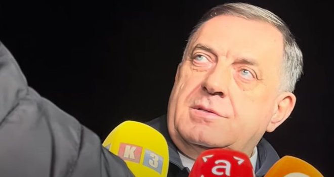 'Dosta mi je što te vidim ovdje!' Dodik novinara Oslobođenja izbacio iz Palate predsjednika RS