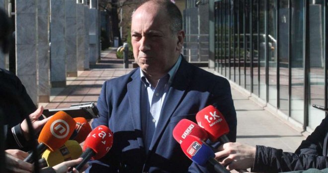 Oglasio se Crnadak nakon Dodikovih provokacija: 'Njegovi postupci su idiotski i neljudski, izgubio sam suprugu i brata!'