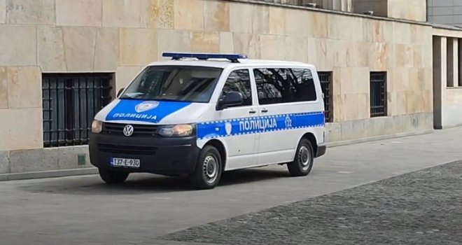 Velika akcija u BiH: Uhapšeno više od 20 osoba, na meti i policajci!