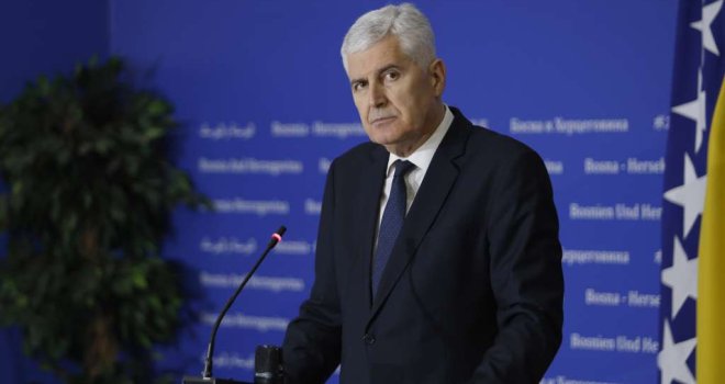 Jedan čovjek, dva puta: Koju stranu bira Dragan Čović? I ko mu je spreman želje ispuniti?!
