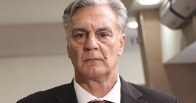 Šta se dešava u RS-u: Karan u Centru za obuku sazvao prošireni sastanak