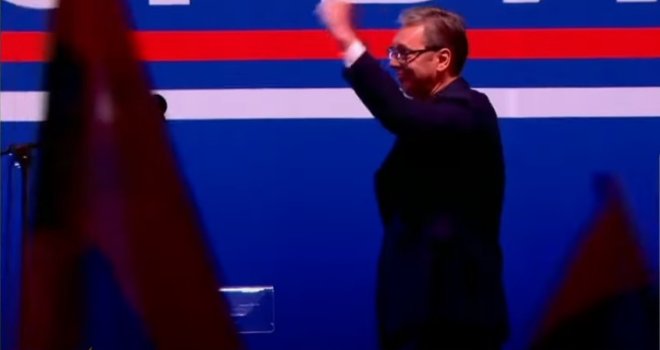 'Otkrivaju ga podočnjaci': Na Vučiću se vidi da je razočaran odzivom na sabor 'Ne damo Srbiju', iako tvrdi drugačije