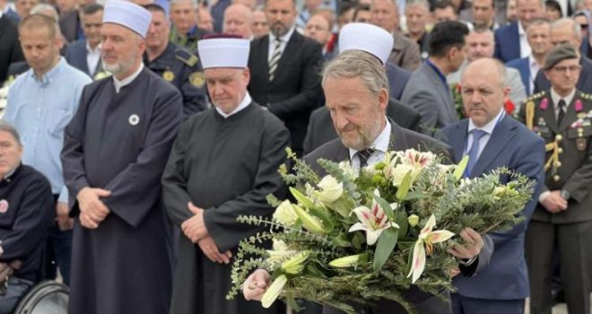 Ahmići: Odavanjem počasti žrtvama obilježena 32. godišnjica zločina nad Bošnjacima