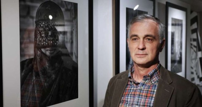 U galeriji Java otvorena izložba fotografija 'Čovjek na istoku' autora Hadisa Medenčevića