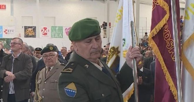 Skandal bez presedana: Dan osnivanja Armije RBiH obilježen intoniranjem Paradnog marša srpske vojske