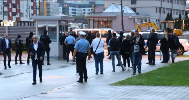 Šta se dešava u Istočnom Sarajevu? SIPA opkružila zgradu Vlade RS gdje je Milorad Dodik došao na sastanak