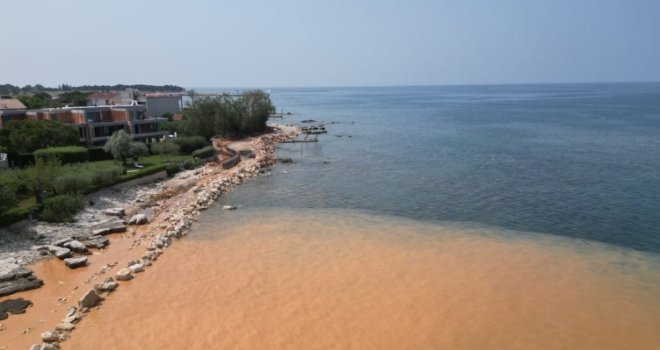 More u Hrvatskoj požutjelo, niko ne može potvrditi šta je u pitanju