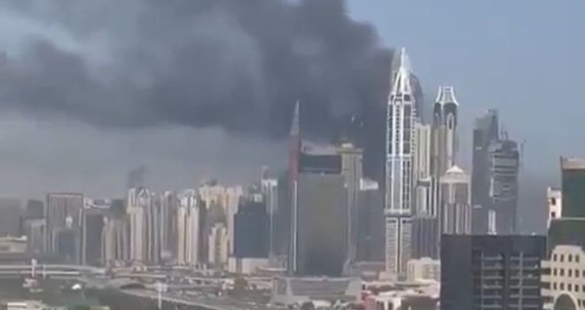 Veliki požar na tornju od 67 spratova u Dubaiju: Evakuisano gotovo 4.000 ljudi