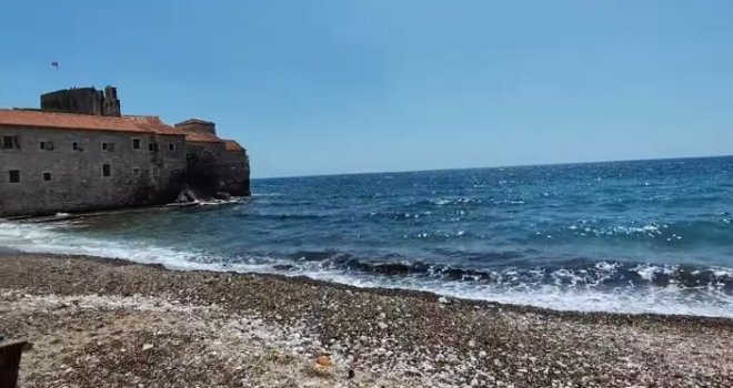 Na vrhuncu sezone hoteli i apartmani zjape poluprazni, Crnogorci kukaju: 'Nikad slabije nije bilo' 